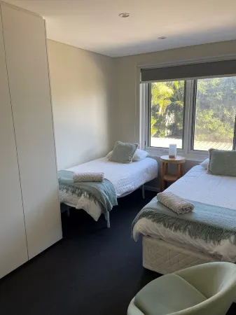 Manly - Free parking, WIFI, Office, Pool, Coffee Machine