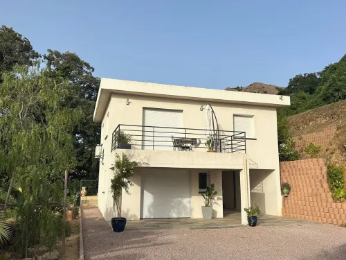 Attractive 50 m2 T2 apartment in the hamlet of Eccica