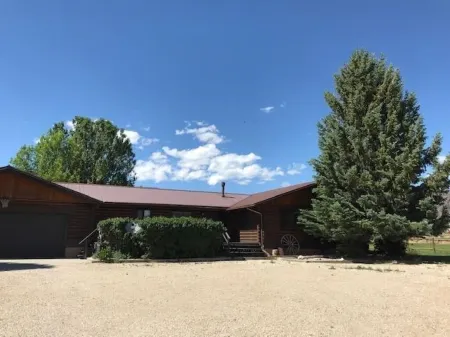 Log home just 32 miles to the east gate of Yellowstone National Park