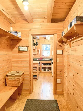 Moose River Escape-NEW for 2023 Whole house generator and FAST Starlink internet