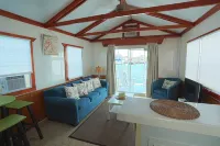 Waterfront Sunset View Aqua Villa at Conch Shell @ Mangrove Resort LLC