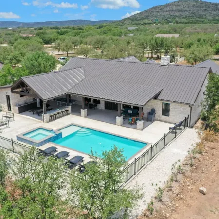 Bella Vida•Sleeps29, No Bunks•HeatedPoolOpt•QuietSubdiv•FREEFrioAccess@ConcanVIP