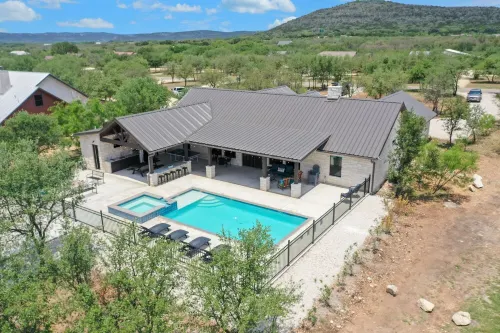 Bella Vida•Sleeps29, No Bunks•HeatedPoolOpt•QuietSubdiv•FREEFrioAccess@ConcanVIP
