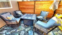 Sanders Beach stylish downtown CDA getaway hot tub fire table bikes games <br>
