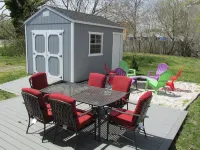 American Four-Square completely renovated, easy walk to the beach! 北安普敦縣酒店