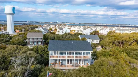 Ocean View Home-Easy Walk to Beach/Shops/Food-Pet Friendly-Just Off Ocean Ridge