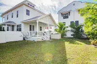 Designer Home for 8 Walk to Downtown Dunedin and Waterfront Отели рядом с достопримечательностью «Парк Хаммок»