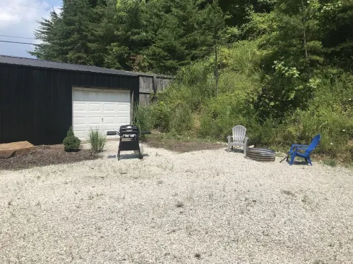 Custom Built Cabin in Rrg • Pet Friendly• Fire Pit