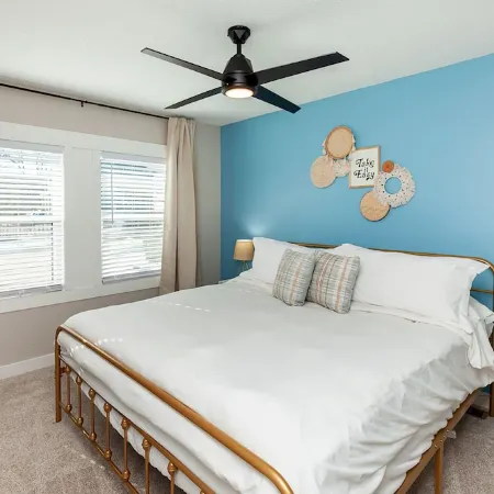 Modern Boho Townhome w/Hidden Reading Nook Near Downtown Des Moines!