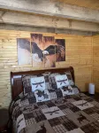 Eagle's Landing - 1-bedroom cabin plus sleeping loft minutes from Patoka Lake