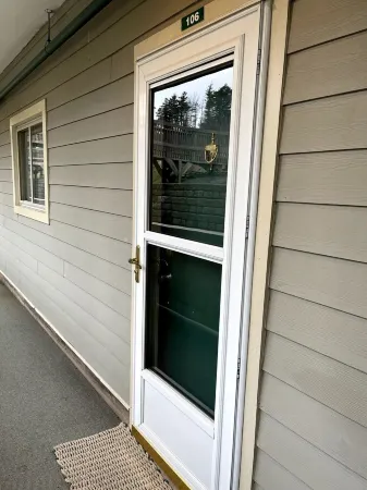 Summit Condo ... Near the Village. the 2025-26 Winter Season is Here!!!