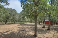 country living in a city. very close to DFW airport. in the heart of town