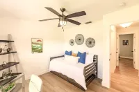 Coastal Chic Home Close to Everything - King Bed, Pool & Spa, BBQ