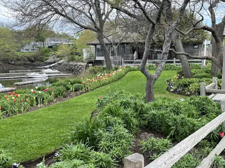 Quaint Ogunquit Condo 5 Min.Walk To Perkins Cove & Marginal Way