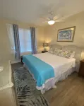 NEW Beachfront Condo, 2/2, Balcony, Heated Pool, INDIAN ROCKS BCH, Unit 303