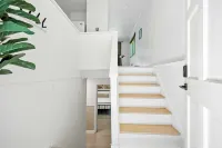 5Min to Lake, 20Min to NRG, Hot Tub, Fire Pit, BBQ. Quiet&Secluded. Pet Friendly Hotels in Wilderness