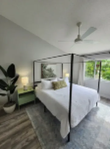 Enjoy Coastal Townhome w/ sunset views! Near The Gulf’s most popular beaches!