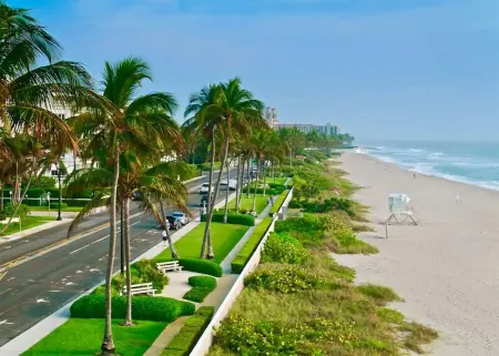 Live lux nearby the beach and downtown WPB/Gym/Ev Отели рядом с достопримечательностью «Downtown West Palm Beach»