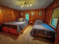 Riverside Retreat: Beautiful River Views & Pet Friendly Hotels in Lake County