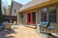 Moose Lodge - scenic Adirondack cabin escape + lake access