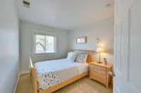 Cozy and quiet 6-bedroom retreat close to outlet mall shopping and more! 鄰近聖迭戈奧特萊斯名品工廠店購物中心的酒店