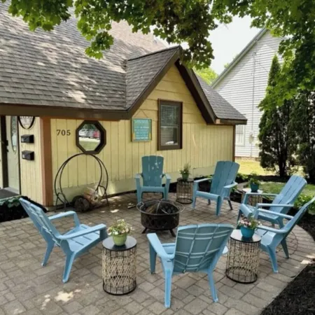 Cottage Daze Отели в г. Клир Лейк