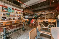 The Somos Beats Hotel & Rooftop - Quầy bar