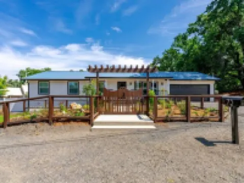 Stunning New Horse and Hare Inn โรงแรมในMurphys