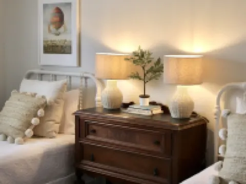 NEW REMODEL in the Heart of Eagle near BOISE Hotels in Eagle