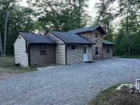 Cabin in the Woods, 10 Acres, Sleeps 8. Close to Orv Trails and Forest Dunes. - Alphydda