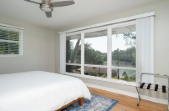 Gorgeous Kingsport Lakehouse With Huge Two-Story Screened In Porch!