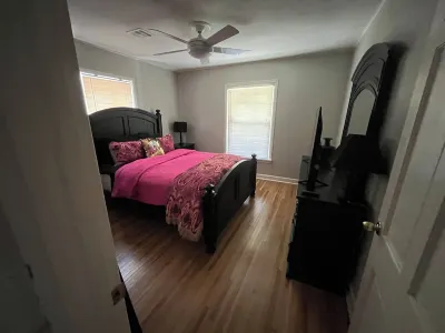 Gathering Place 2 Bedroom Hotels near Teaching Garden at Woodward Park