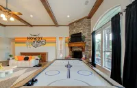 4BD - Pool & Movie Theater - Lake Conroe Nearby