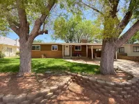 Remodeled in-town beauty with Mountain Views! Large, fully fenced back yard.