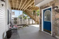 Experience Saco in Style: Elegant, Newly Upgraded Home Hotels in Saco