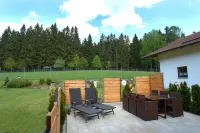 Ferienwohnung Holzebenhof - Urlaub in Traumhafter Alleinlage Hotels in Drachselsried