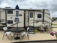 Howdy RV & Resort Bryan, 10mi to TX A&M,off Hwy 6. Amenities included, sleeps 5!