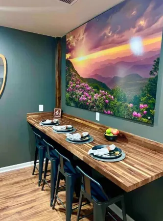 Chic Barndo Chalet Above French Broad River- Pano Mountain Views on 13 Acres