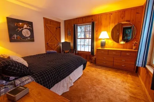 Forest Lane - Roomy Mt Snow 5 Bedroom Home with Hot Tub!