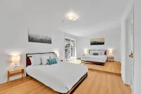 Private Fremont Home with Yard - easy Bay Area commute Hotels near 42 USA - Nostromo Dorms