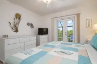 Bayview Oasis on Casey Key Hotels in Nokomis