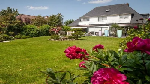 Apartment house Bellevue Hotels in Morsum