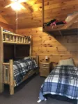 Updated Camp- 5 min  to Old Forge, 1st Lake views
