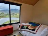 Superb 3 bedroom villa overlooking dam and close to lake.