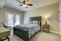 Dog friendly waterfront home restaurant boat rentals arcade putt putt ice cream