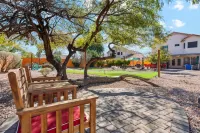 5BR Scottsdale Luxury Resort! Heated Pool, Basketball, Golf