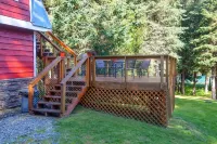 The Bear Den - Private 1 acre Upper Kenai Riverfront Home - Cooper Landing