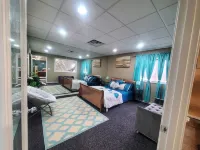 Luxury Guest Place: Very Close to Lake and Downtown