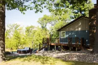 NEW - The Boardwalk on North Long Lake Brainerd with Hot Tub, Pet-Friendly