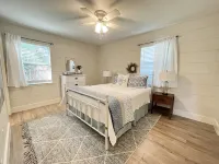 Cheerful 3 Bedroom Old Town Keller Home 凱勒酒店